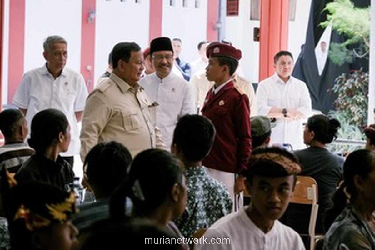 Presiden Prabowo Makan Siang Bersama Siswa Sekolah Rakyat di Bali, Tunjukkan Kedekatan dengan Rakyat