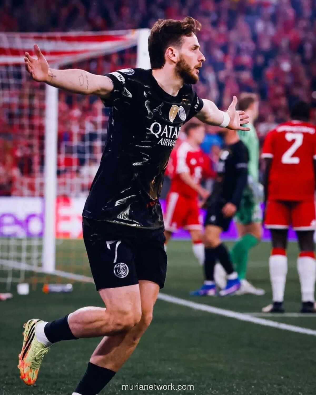 Kvaratskhelia Dinobatkan sebagai Pemain Terbaik Liga Champions, PSG Dominasi Tim Terbaik Musim 2025/2026