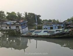 80 Bangkai Kapal Bertahun-tahun Terlantar di Muara Karangantu, Gubernur Banten Akan Normalisasi