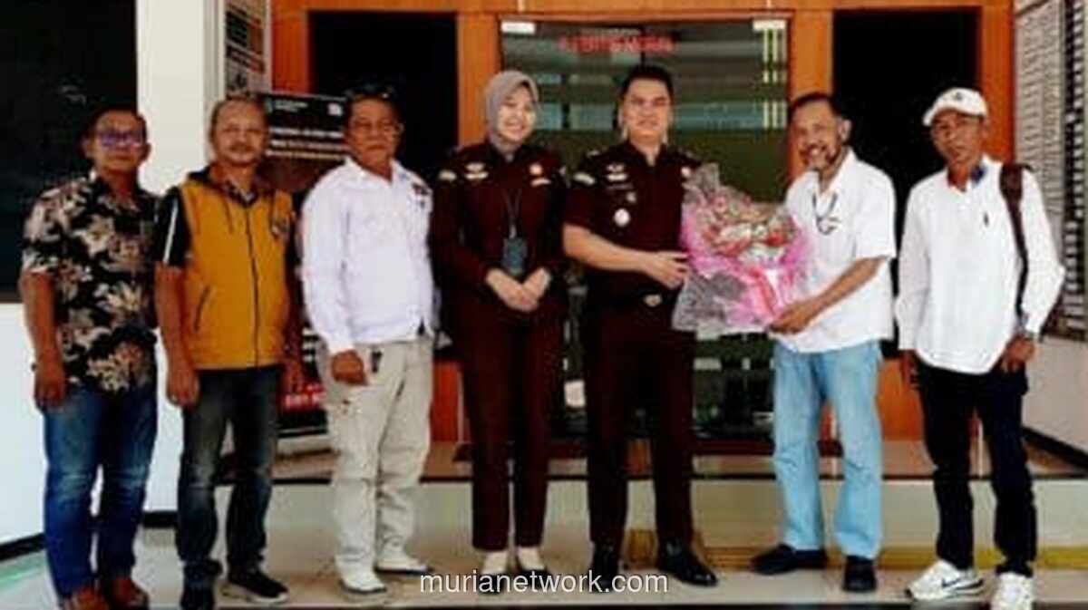 PWI Purwakarta Serahkan Apresiasi ke Kejaksaan Agung atas Penegakan Hukum Profesional