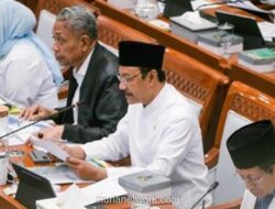 Kemensos Peragakan Sistem Digitalisasi Bansos Terintegrasi di Depan Komisi VIII DPR