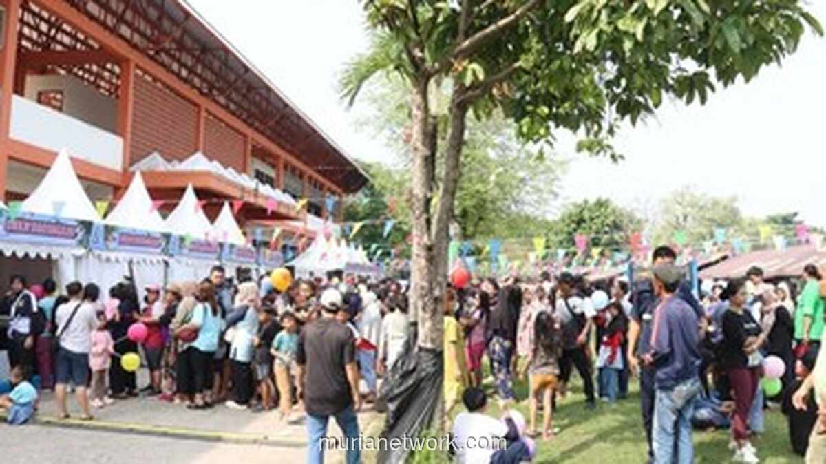 Pasar Rakyat Polri Diserbu Warga Jakarta Barat