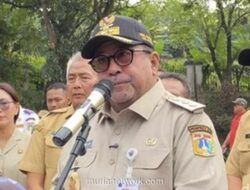 Gorong-gorong Baja Berusia 30 Tahun Keropos, Wagub Rano Sebut Jadi Biang Kerok Amblesnya Jalan Lenteng Agung