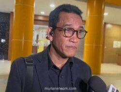 Refly Harun Jenguk Roy Suryo dan Dokter Tifa di RS Polri, Kondisi Kesehatan Disebut Belum Pulih 50 Persen