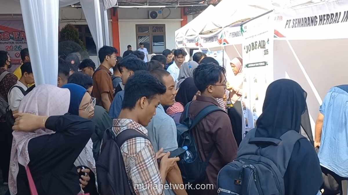 Ribuan Pencari Kerja Padati Job Fair 2026 di Kabupaten Semarang, Bupati Targetkan Tekan Angka Pengangguran
