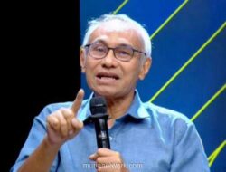 Tersangka Ijazah Palsu Jokowi Desak Polisi Beri Kepastian Hukum, Roy Suryo Diminta Ditahan