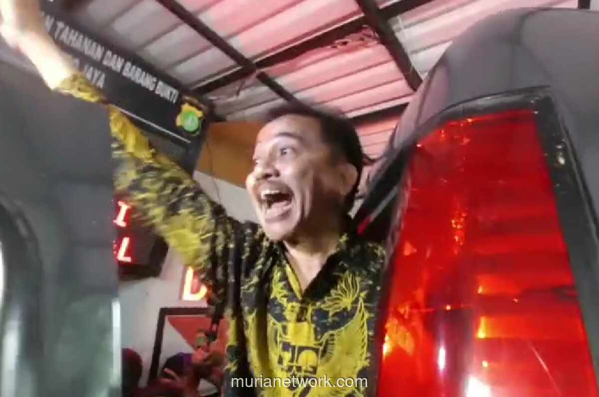 Roy Suryo dan Dokter Tifa Dilimpahkan ke Kejari Jakarta Selatan dalam Kasus Dugaan Fitnah Ijazah Jokowi