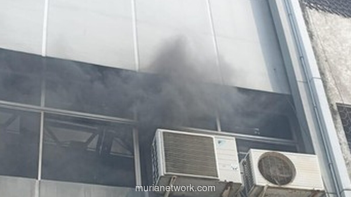Kebakaran Ruko Tiga Lantai di Kemayoran Berhasil Dipadamkan, 12 Mobil Damkar Dikerahkan