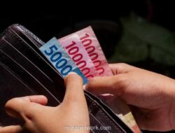 Rupiah Terpuruk ke Rp17.885 per Dolar AS, Dipicu Ketegangan Geopolitik dan Kebijakan Tarif Trump