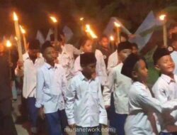 Ribuan Warga Bangkalan Semarakkan Malam 1 Muharram dengan Pawai Obor dan Lampion