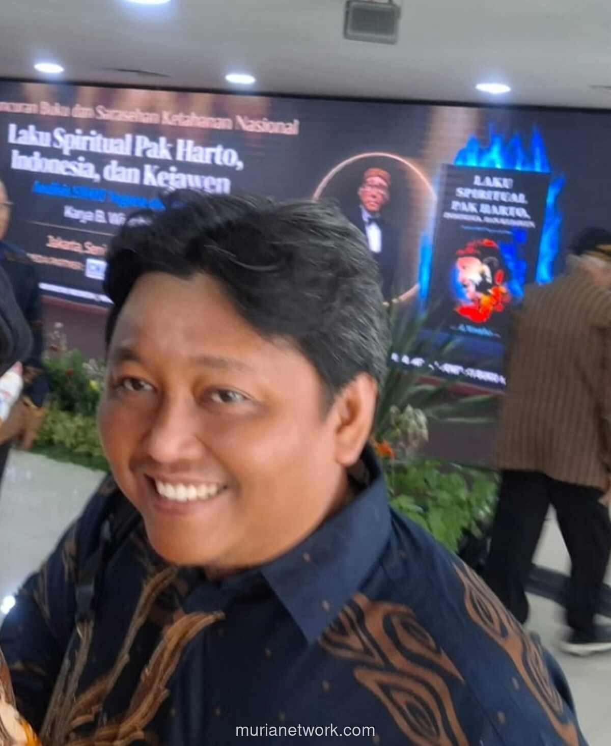 Gajah Merah di Papan Catur Lampung: Antara Mitos dan Politik Kontemporer