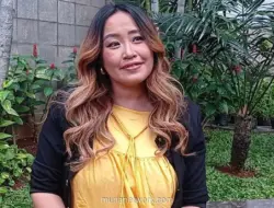 Pinkan Mambo Kini Buka Les Vokal dan Bisnis di London Usai Viral Ngamen