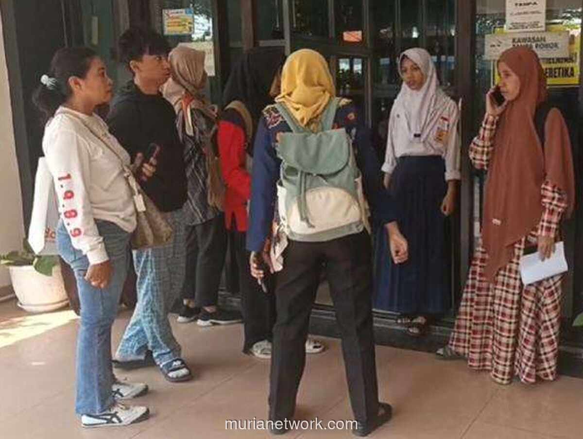 Server SPMB SMA Jabar Lumpuh, Pengumuman Hasil Seleksi Tertunda Picu Kekecewaan