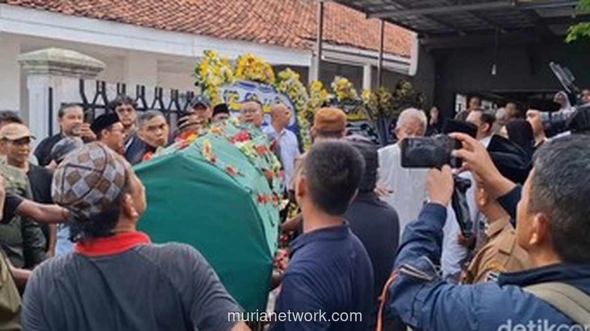 Polisi Temukan Tangga Mengarah ke Atap Rumah yang Terbuka di TKP Kematian Pejabat BKAD Purwakarta