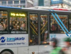 TransJakarta Tutup Sejumlah Rute Akibat Aksi Mahasiswa di Bundaran HI dan DPR/MPR