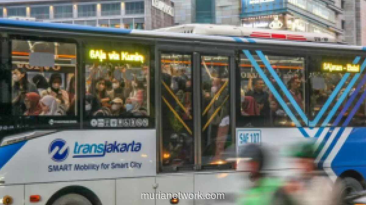 TransJakarta Tutup Sejumlah Rute Akibat Aksi Mahasiswa di Bundaran HI dan DPR/MPR
