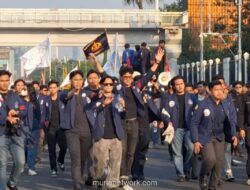 Mahasiswa Trisakti Gelar Aksi di Depan DPR, Bawa Tiga Tuntutan Rakyat