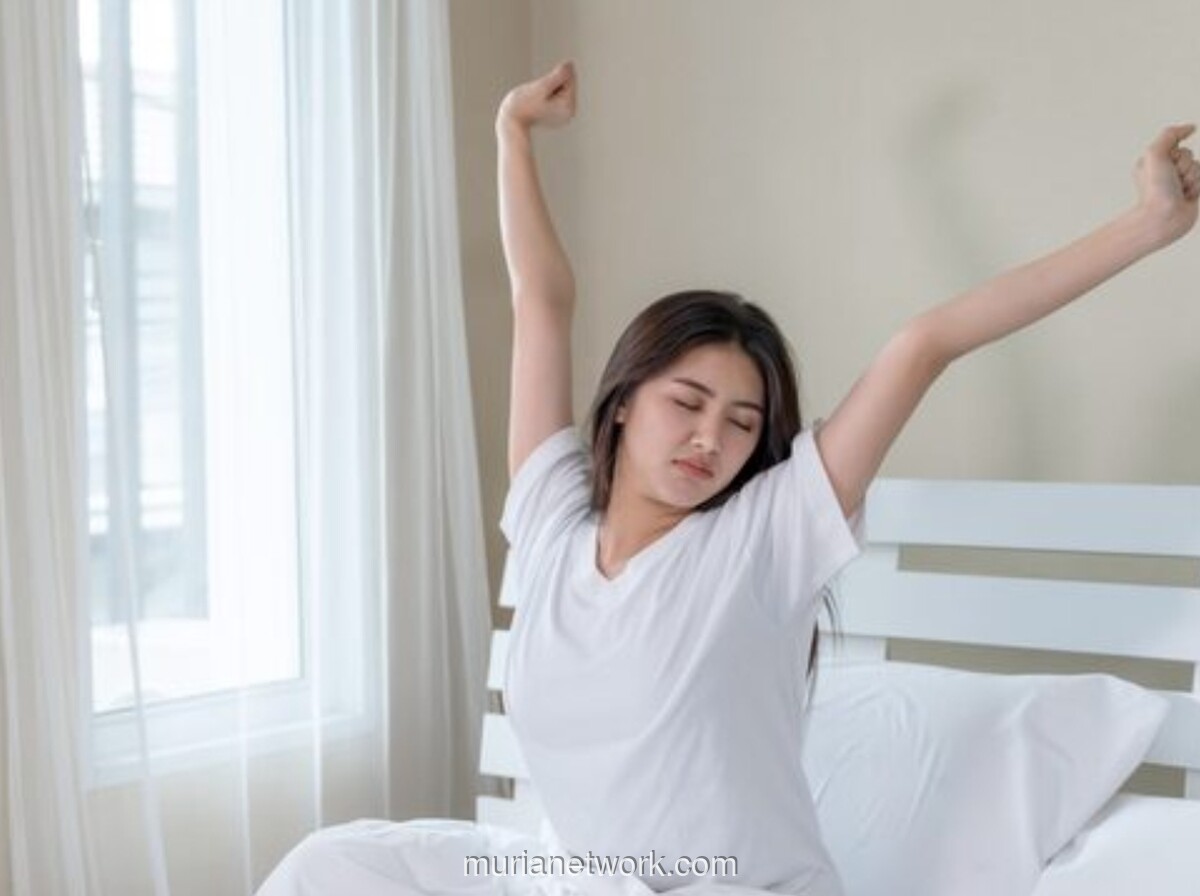 3 Gerakan Peregangan Sederhana Sebelum Bangun Tidur untuk Redakan Badan Pegal