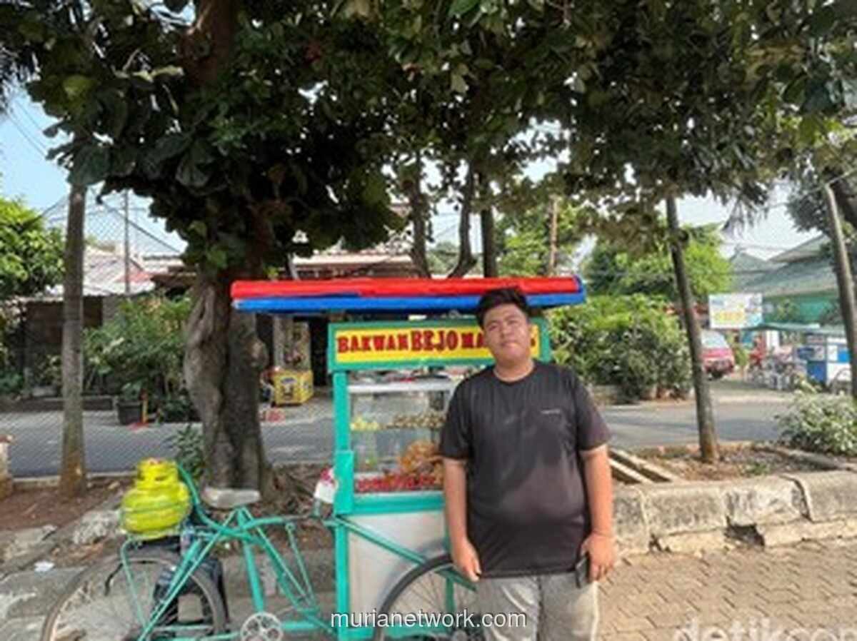 Dari Satu Gerobak ke Enam Gerobak, Kisah Radit Meneruskan Usaha Bakso Malang Warisan Ayah