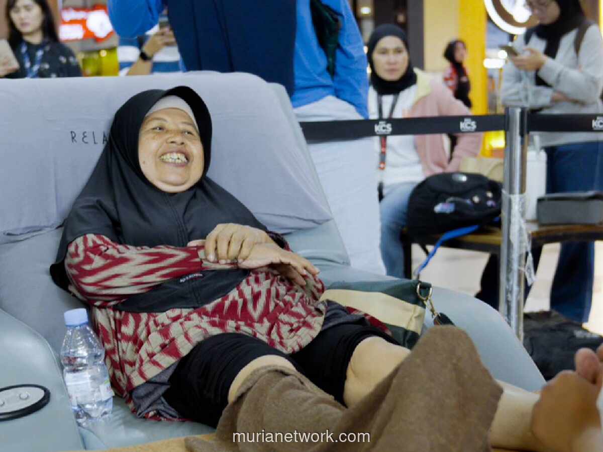 585 Lansia Ikuti Pijat Relaksasi Serentak di 23 Kota, Cetak Rekor MURI