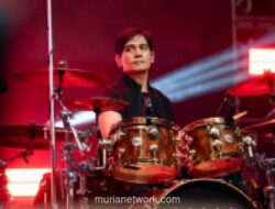 Drummer Dewa 19 Tyo Nugros Dicekal Imigrasi Saat Hendak Terbang ke Malaysia
