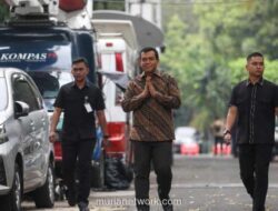 Wakil Menteri Imigrasi Silmy Karim Menyerahkan Diri ke KPK Usai OTT Izin Tinggal TKA