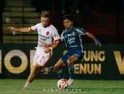 Pemain PSIM Riyatno Abiyoso Manfaatkan Jeda Kompetisi dengan Bertani dan Memancing di Kampung Halaman