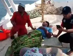 Selamat Setelah Empat Hari Mengapung di Laut, Dua Korban Kapal Tenggelam Selayar Terdampar di Pangkep