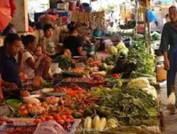 Tunggakan Administrasi Bertahun-Tahun, 308 Kios di Pasar Kerung-Kerung Disegel