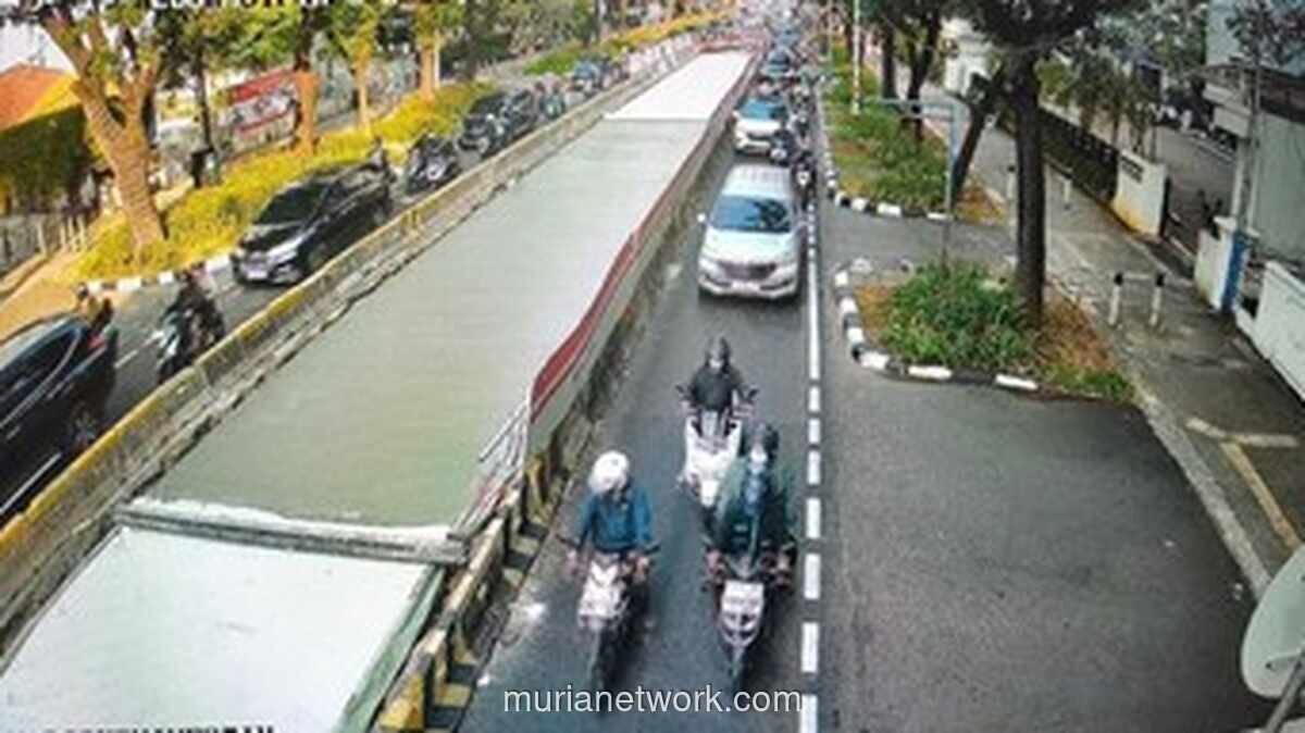 Perbaikan Jalan di Kebon Sirih Picu Kemacetan Pagi Ini