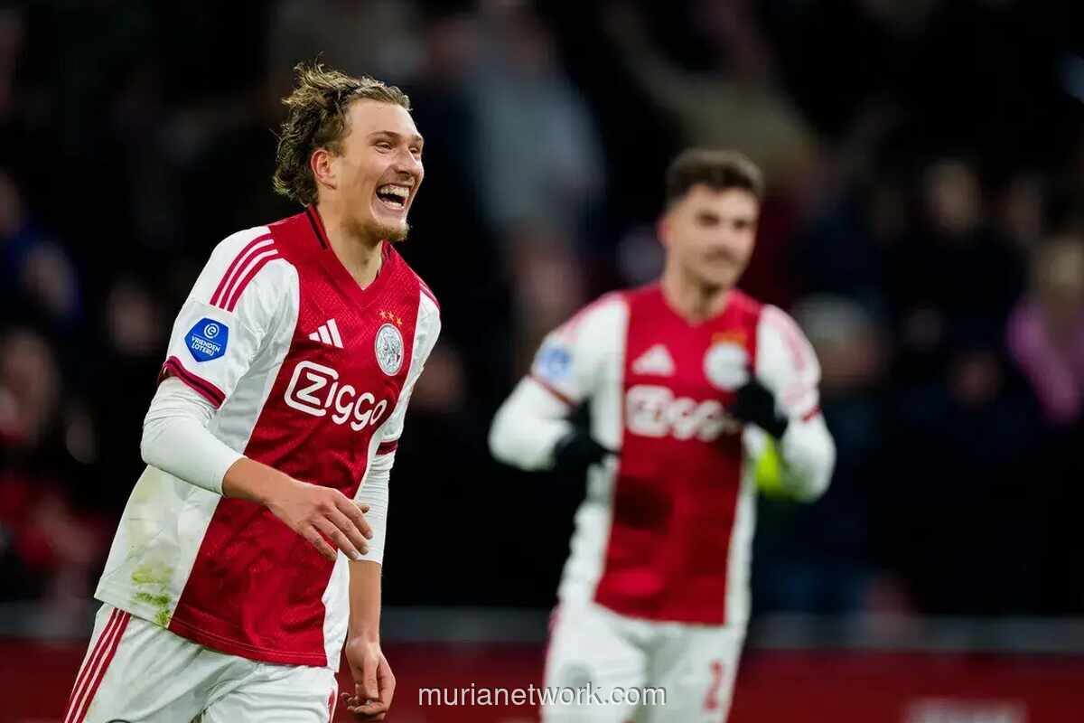 Ajax Uji Coba Lawan Panathinaikos Tanpa Mika Godts