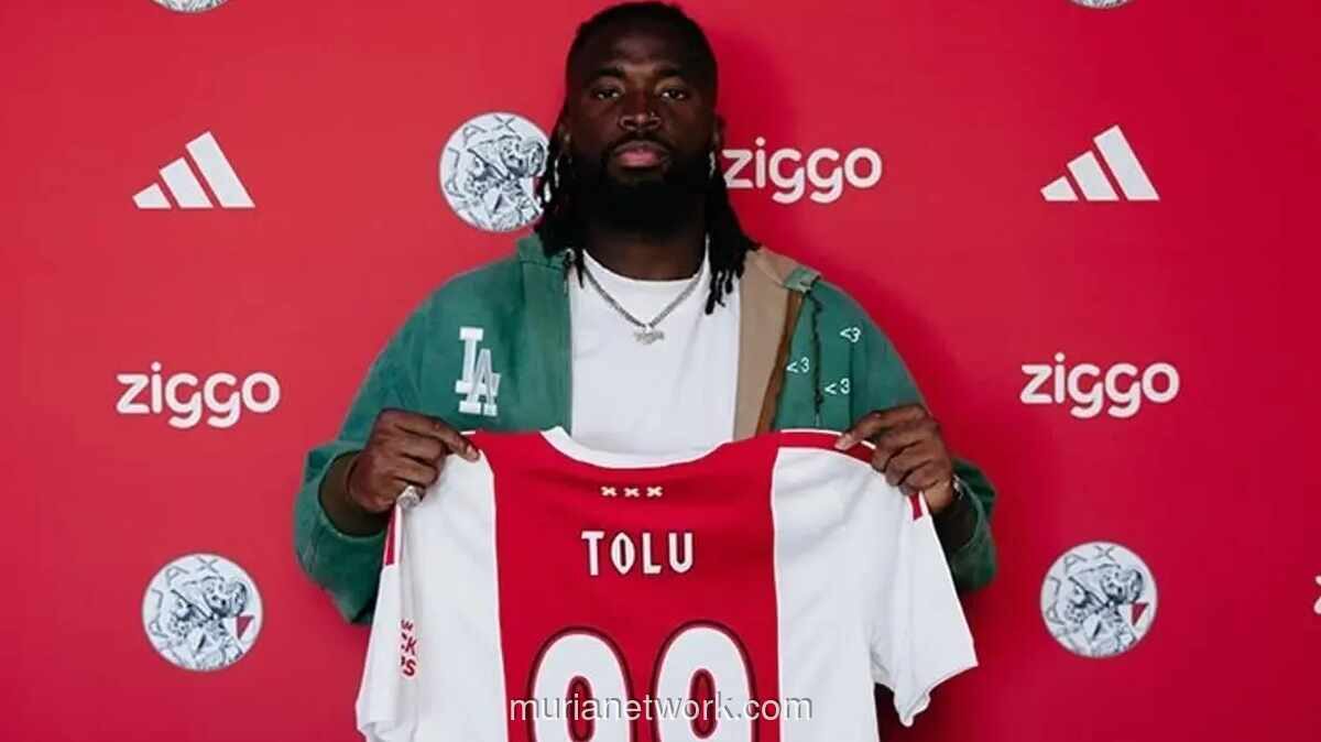 Ajax Resmi Pinjam Tolu Arokodare dari Wolves dengan Opsi Pembelian
