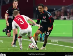 Ajax Tolak Tawaran Perdana Eintracht Frankfurt untuk Anton Gaaei