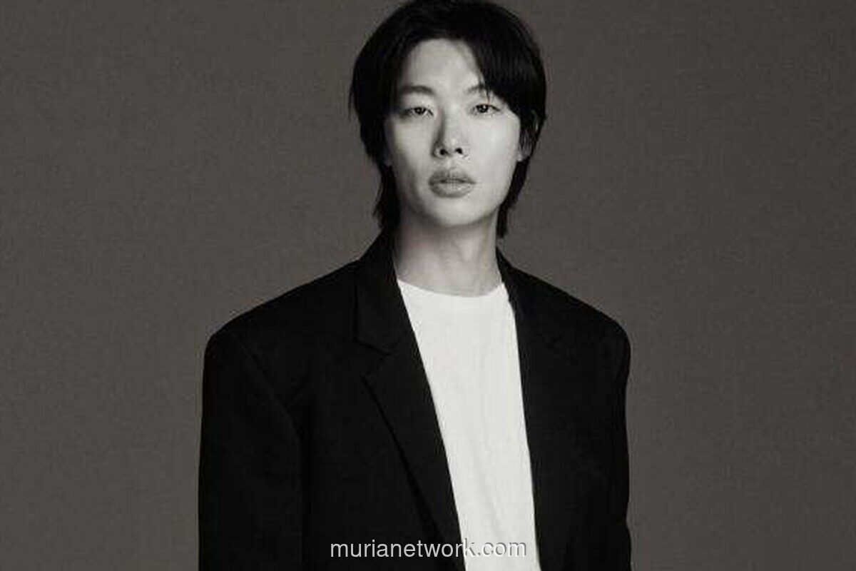 Ryu Jun Yeol Resmi Bergabung dengan Agensi G-Dragon