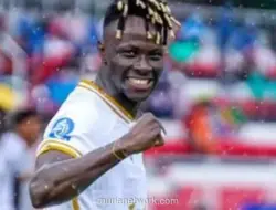 Tiga Klub Besar Berebut Moussa Sidibe, Persib Unggul Berkat Tiket ACL
