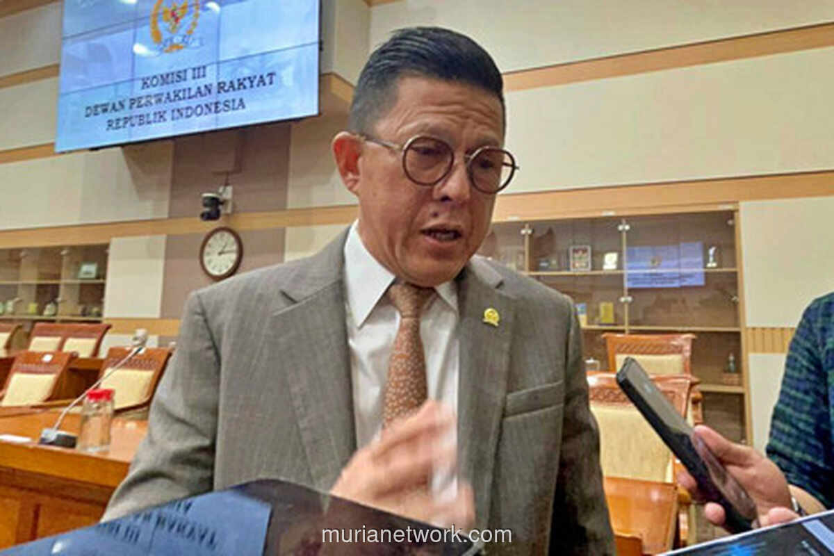 DPR Minta Timsus Kejagung Usut Kasus Eks Jampidsus secara Transparan