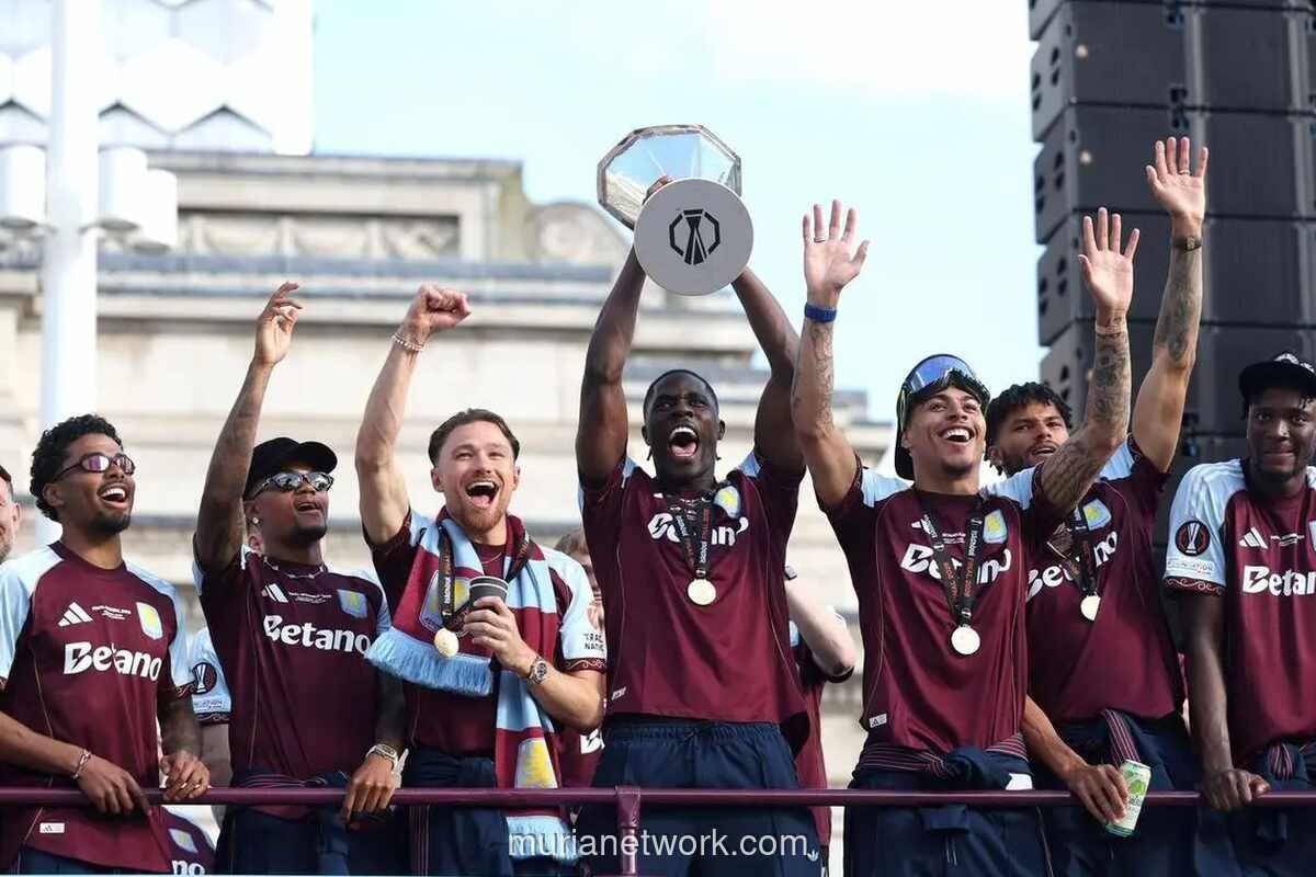 Aston Villa Bawa Trofi Europa League ke Jakarta, Siap Hadapi Indonesia All Stars
