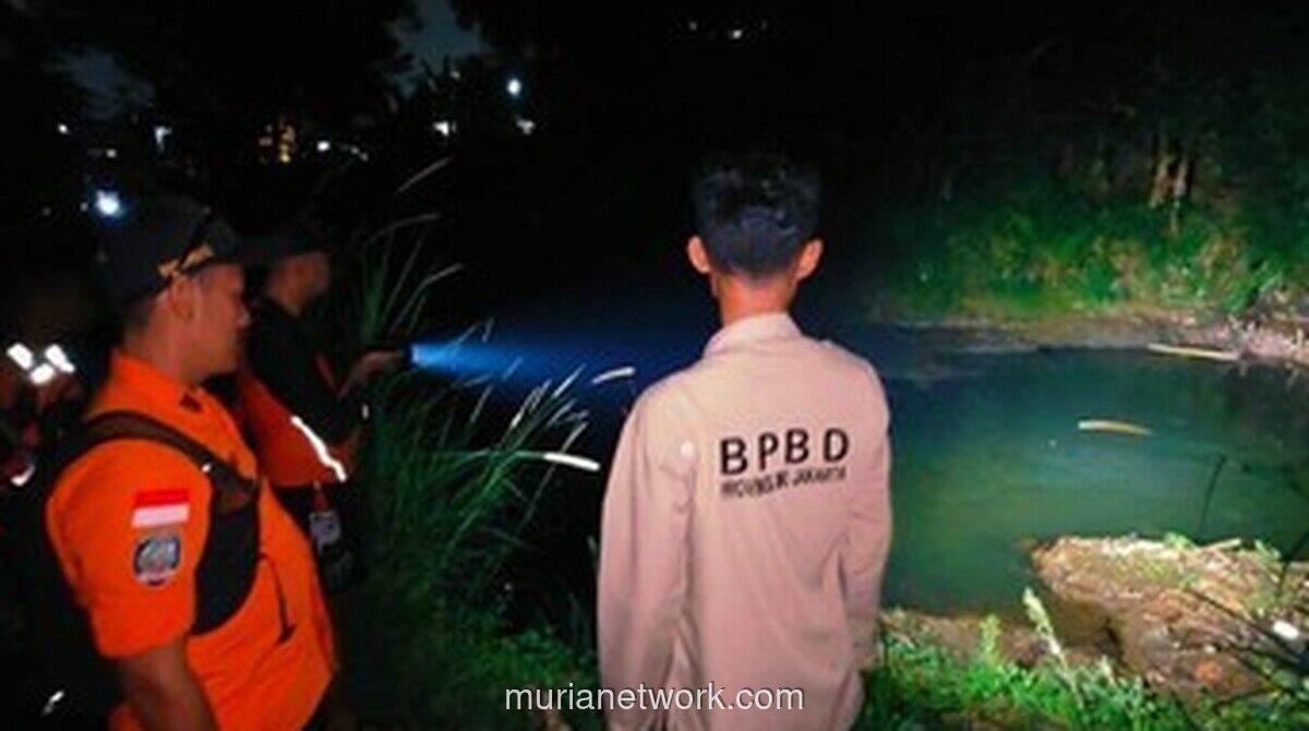 Remaja Tenggelam di Sungai Ciliwung, Tim SAR Gabungan Lakukan Pencarian