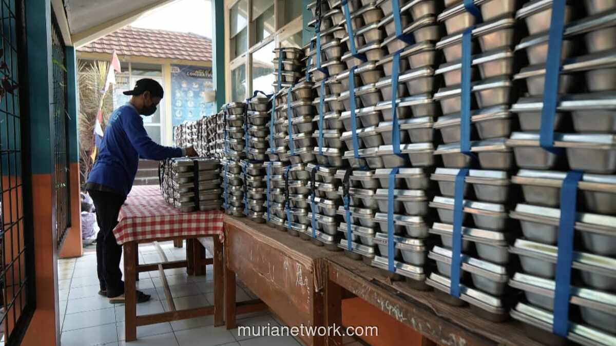 BGN Kaji Pelibatan Kantin Sekolah dalam Program Makan Bergizi Gratis