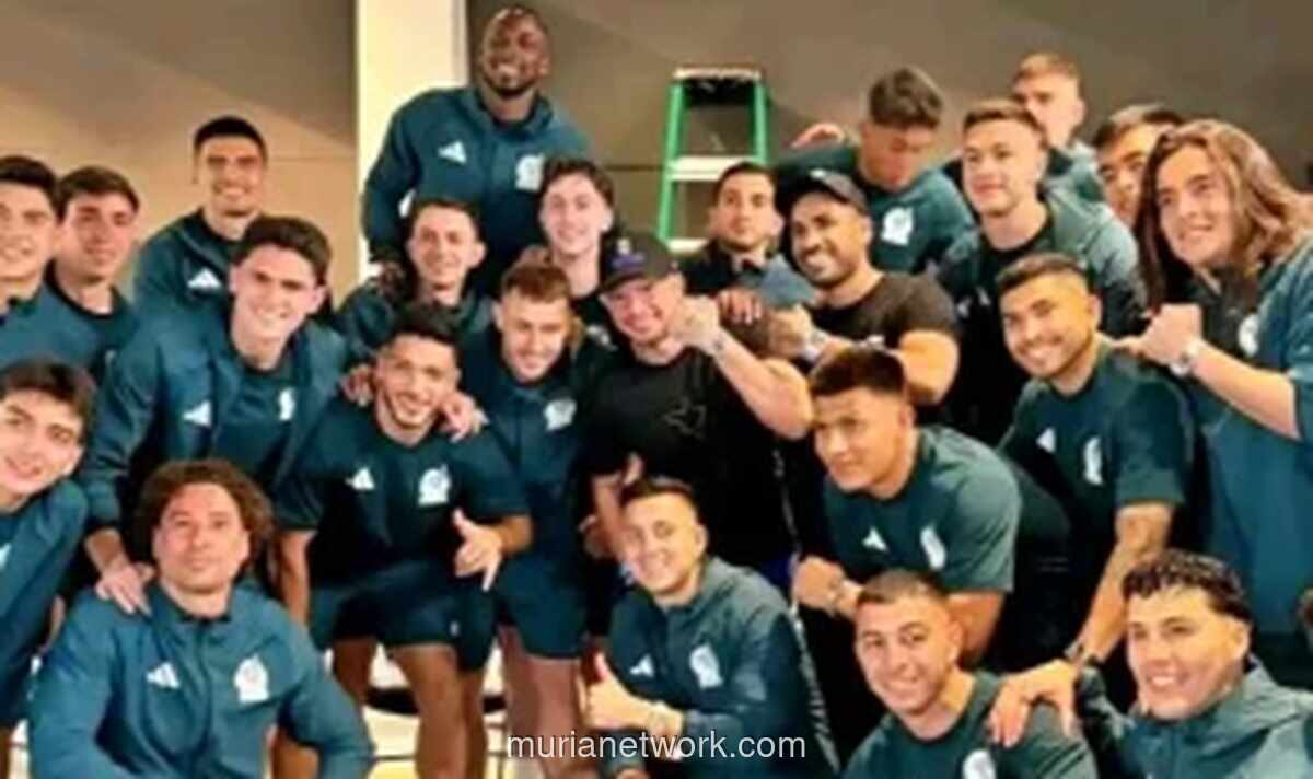 Federasi Sepak Bola Meksiko Kembalikan Jam Mewah dari YouTuber Usai Kemenangan Piala Dunia