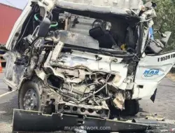 Kecelakaan Beruntun di Tol JORR Tewaskan Sopir Truk Kontainer