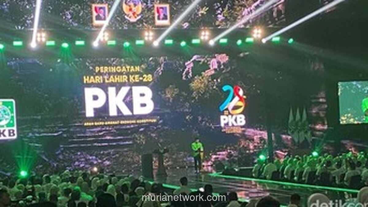 Sapa Ketum Parpol di Harlah ke-28 PKB, Cak Imin Puji Zulhas sebagai Sahabat Setia