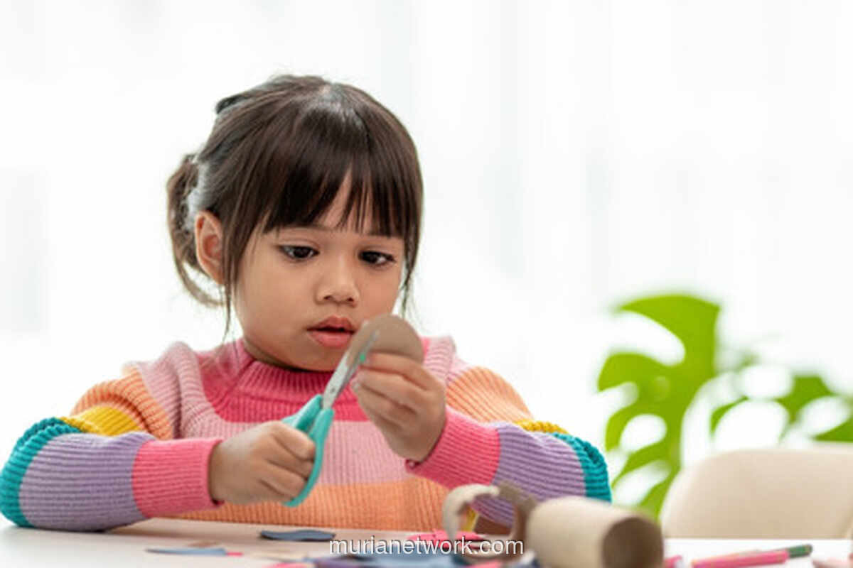 Workshop Seni untuk Anak: Stimulasi Sensorik Lewat Kreasi Wayang Sapi