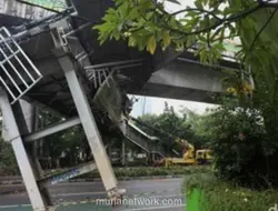 Dishub DKI Pasang Rambu Batas Ketinggian di Seluruh JPO, Flyover, dan Underpass