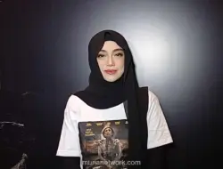 Celine Evangelista Ikhlas Lepas Putri Sulung ke Pesantren: Bentuk Cinta Paling Berat
