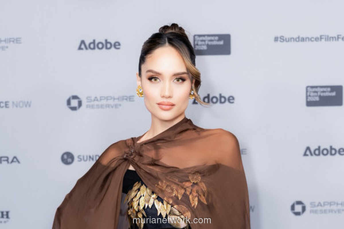 Kenangan Cinta Laura Bersama Michael Johnston: Duduk di Kursi Salah di Emmy Awards