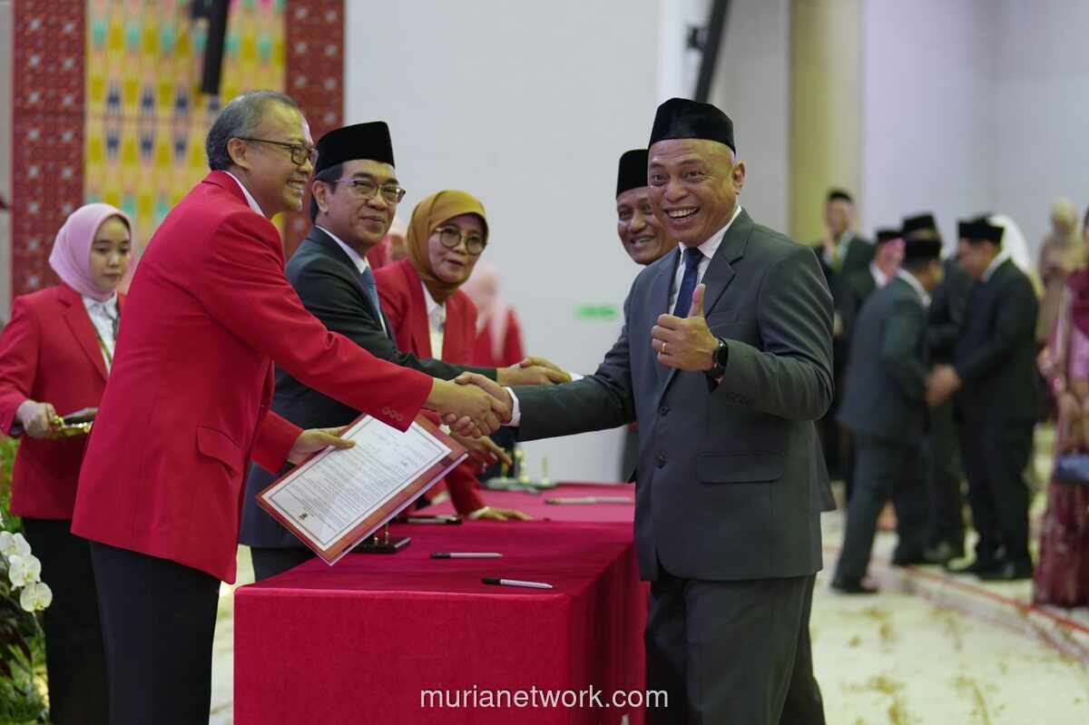 Unhas Lantik 122 Pejabat Baru dalam Konsolidasi Organisasi Besar-besaran
