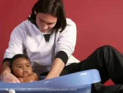Foto Messi Gendong Yamal Bayi Viral Jelang Final Piala Dunia Argentina vs Spanyol