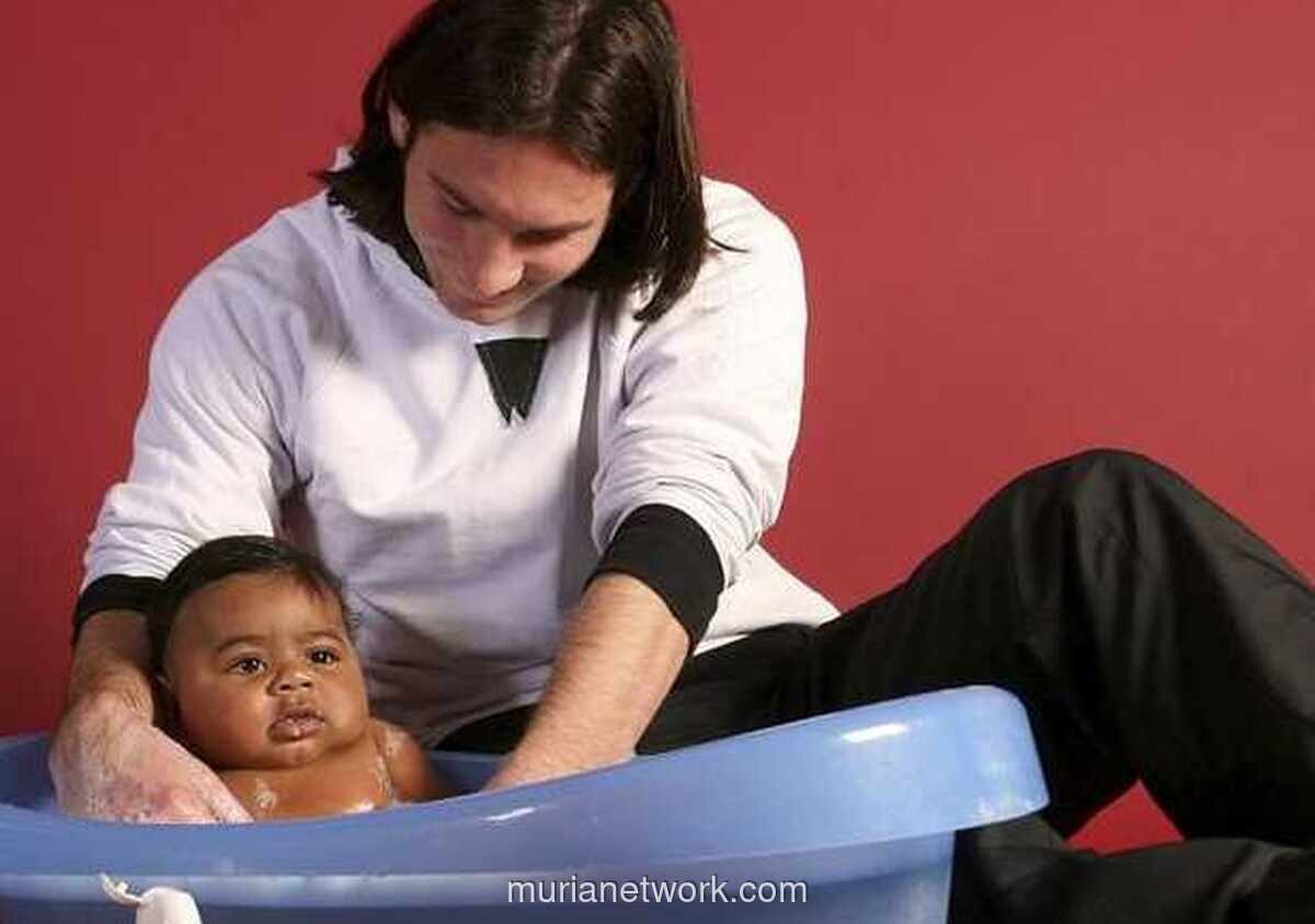 Foto Messi Gendong Yamal Bayi Viral Jelang Final Piala Dunia Argentina vs Spanyol