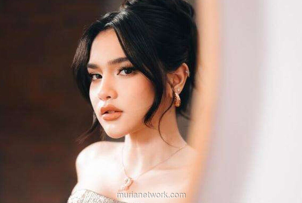 Davina Karamoy Kembali Pelajari Agama Kristen demi Peran di Film Baru